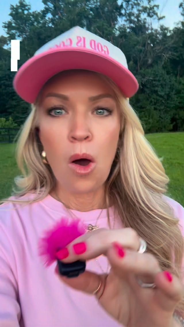 Elizabeth Johnston Instagram post 4