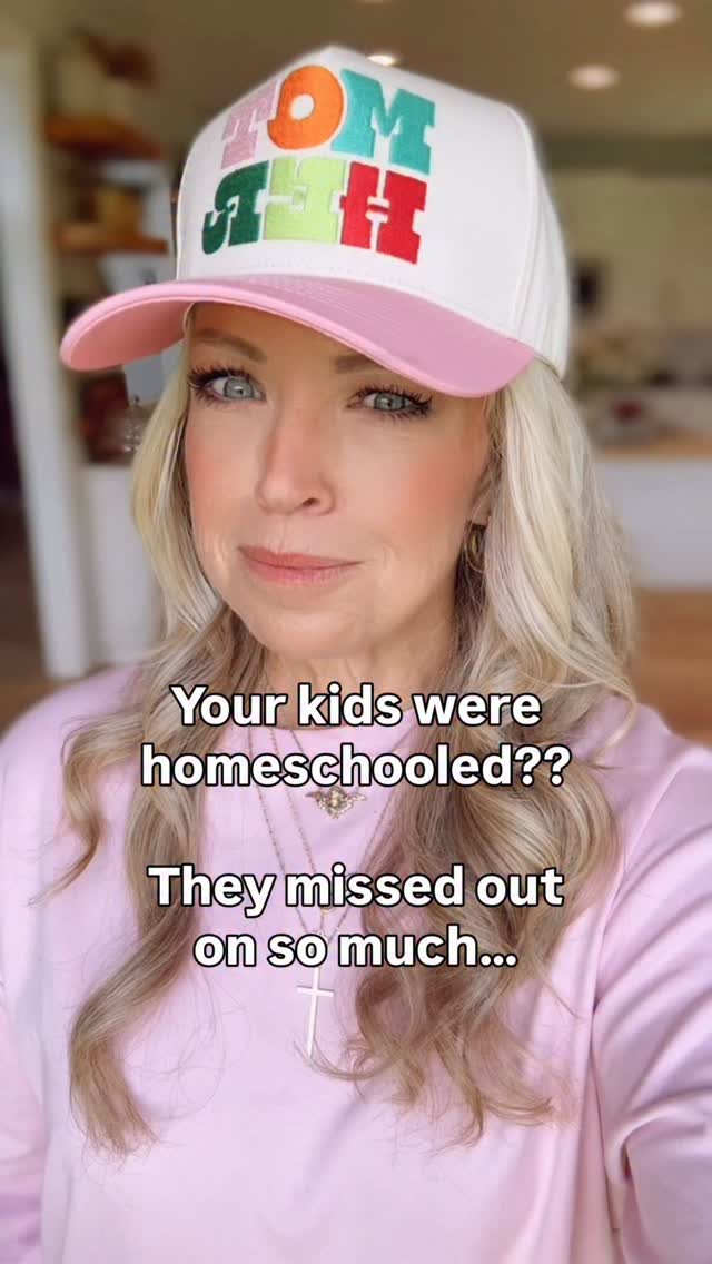 Elizabeth Johnston Instagram post 5